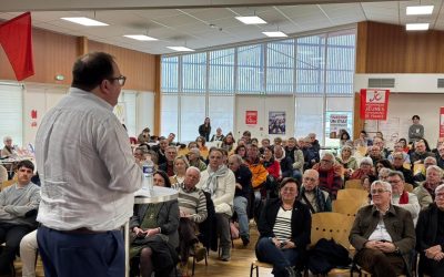 Retour en images du meeting pour la paix à La Riche avec Fabien Gay